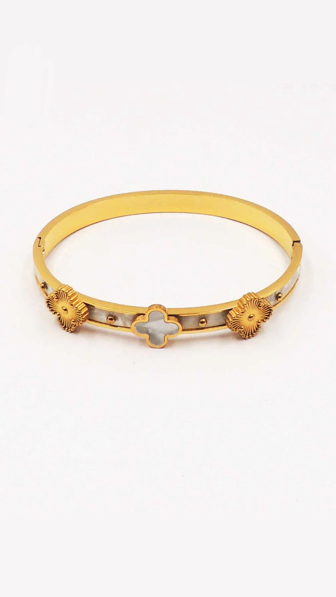 Pearl Clover Gold Hinged Bangle