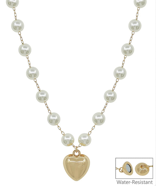 Amour Necklace – Pearl Chain with Puffy Heart Pendant