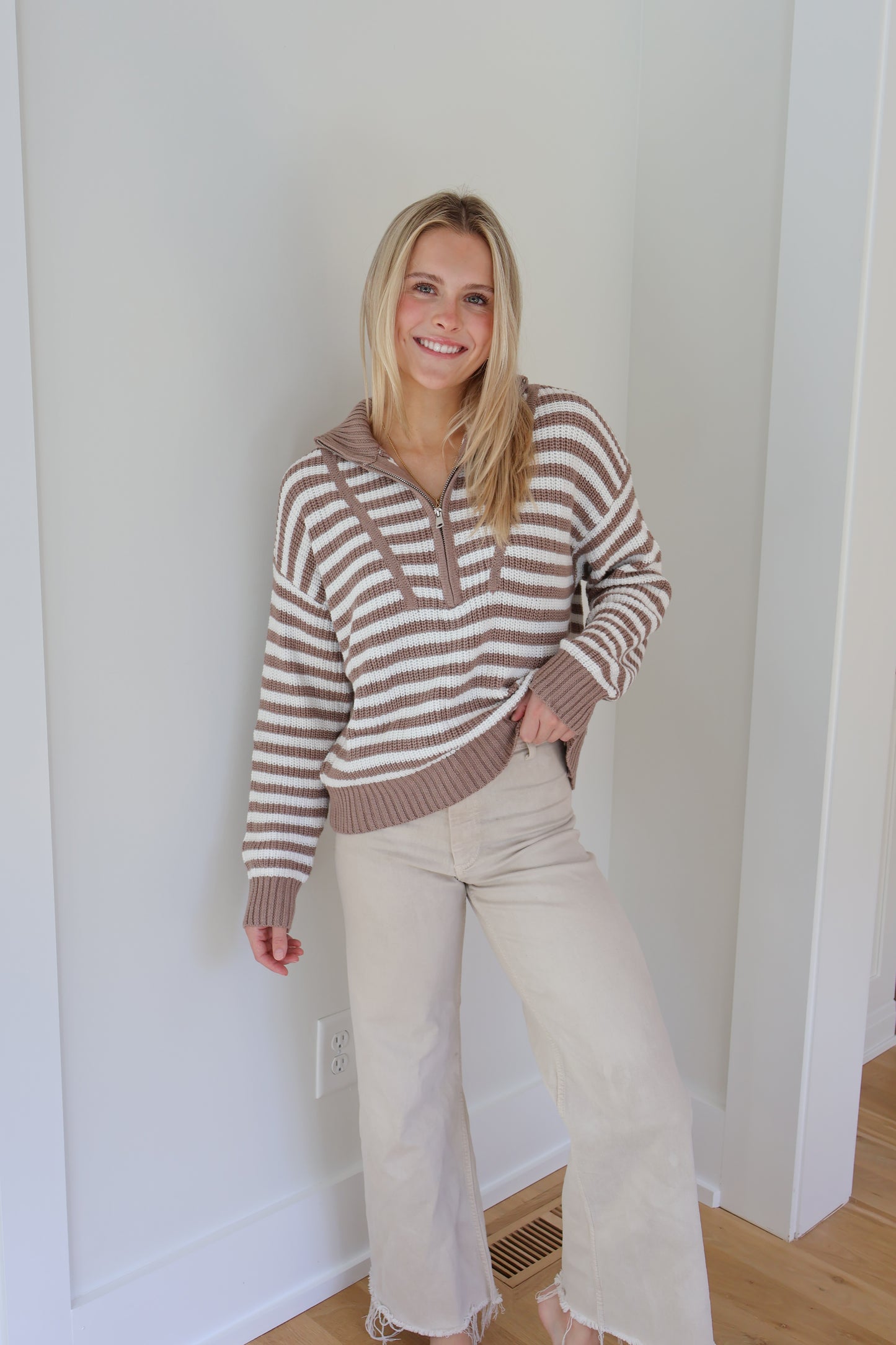 Hattie Quarter Zip Sweater Top - Taupe/White